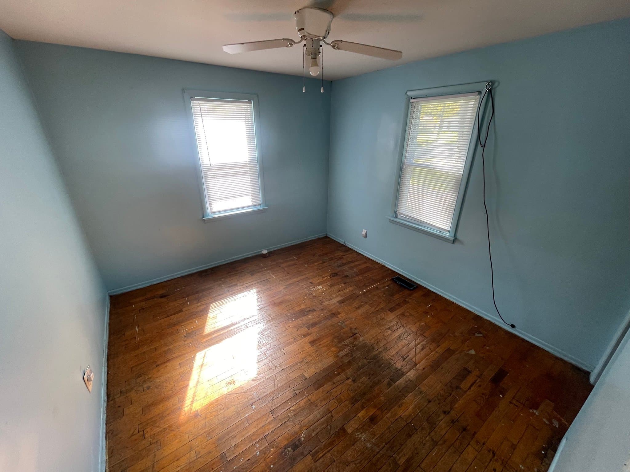 Flint House: 306 W Gracelawn Ave