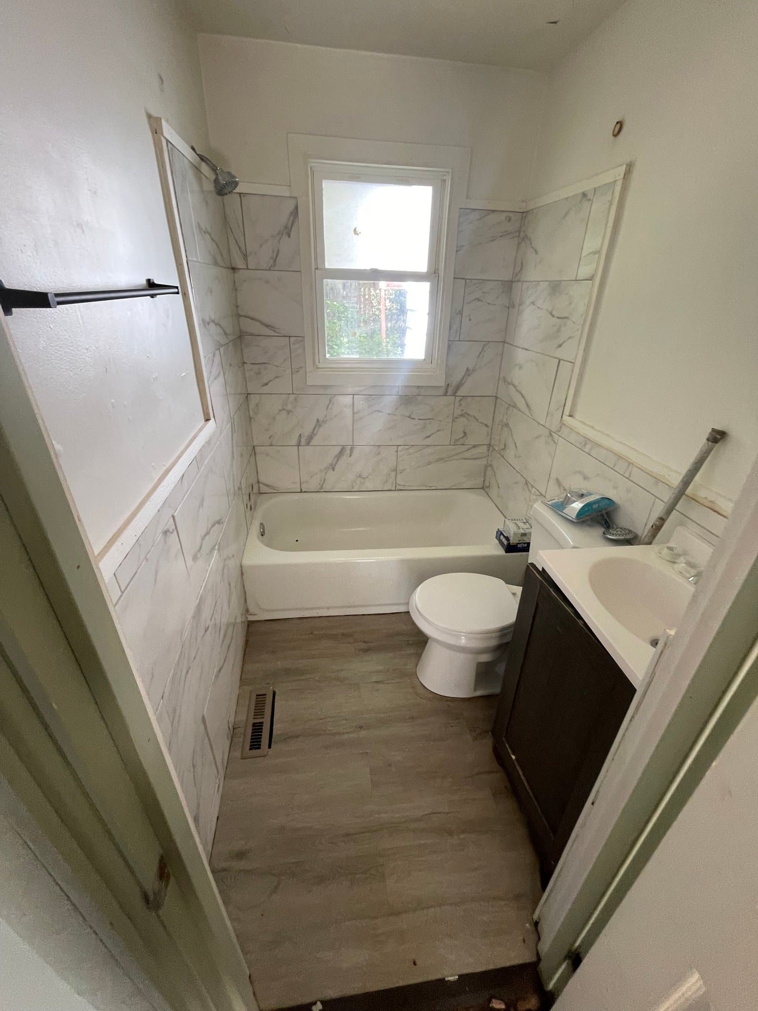 Flint House: 306 W Gracelawn Ave