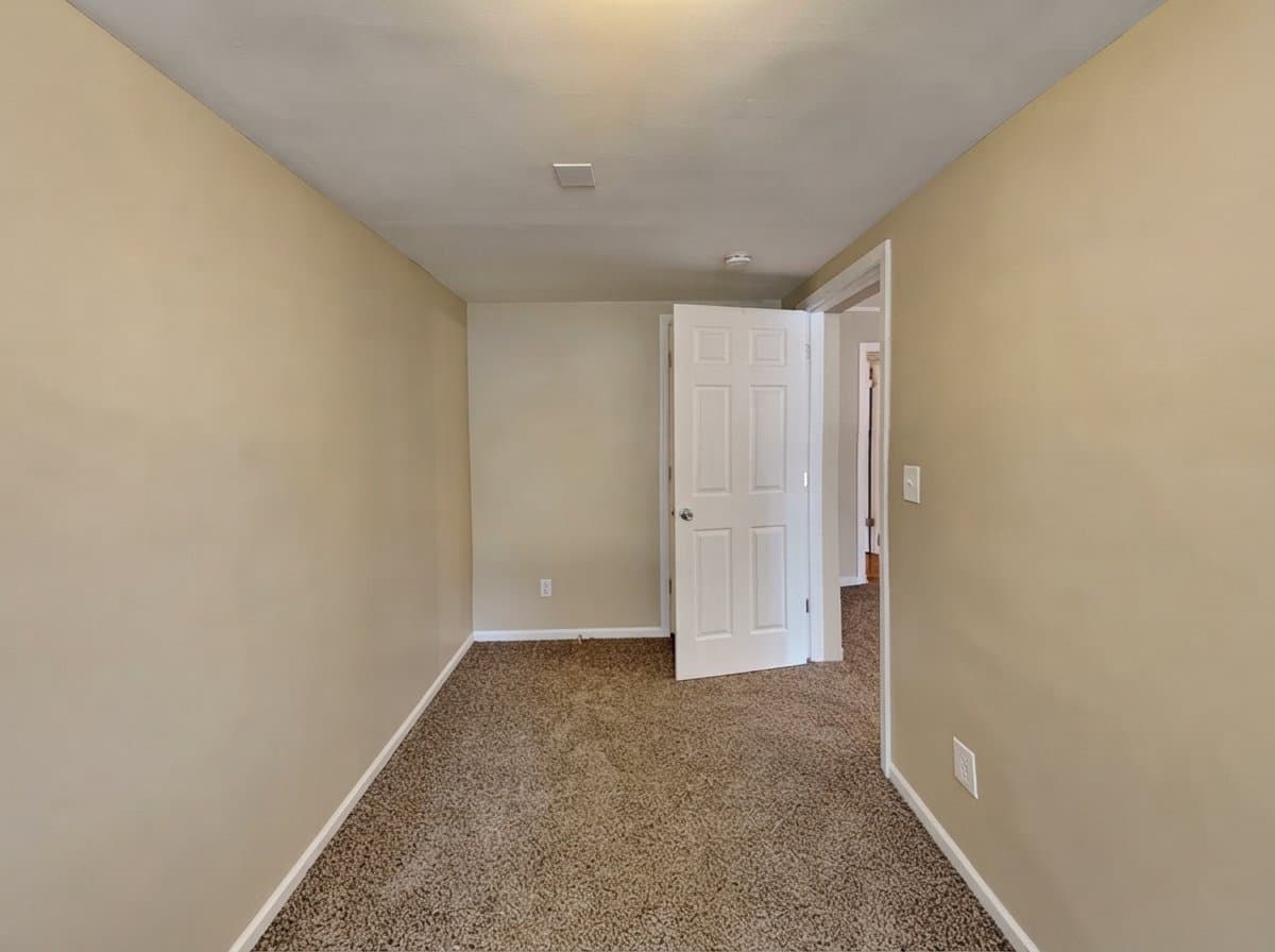 Oak Lawn House: 9225 S 49th Ct
