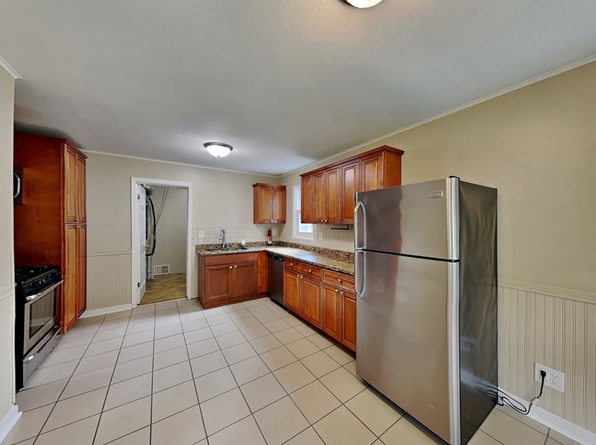 Oak Lawn House: 9225 S 49th Ct