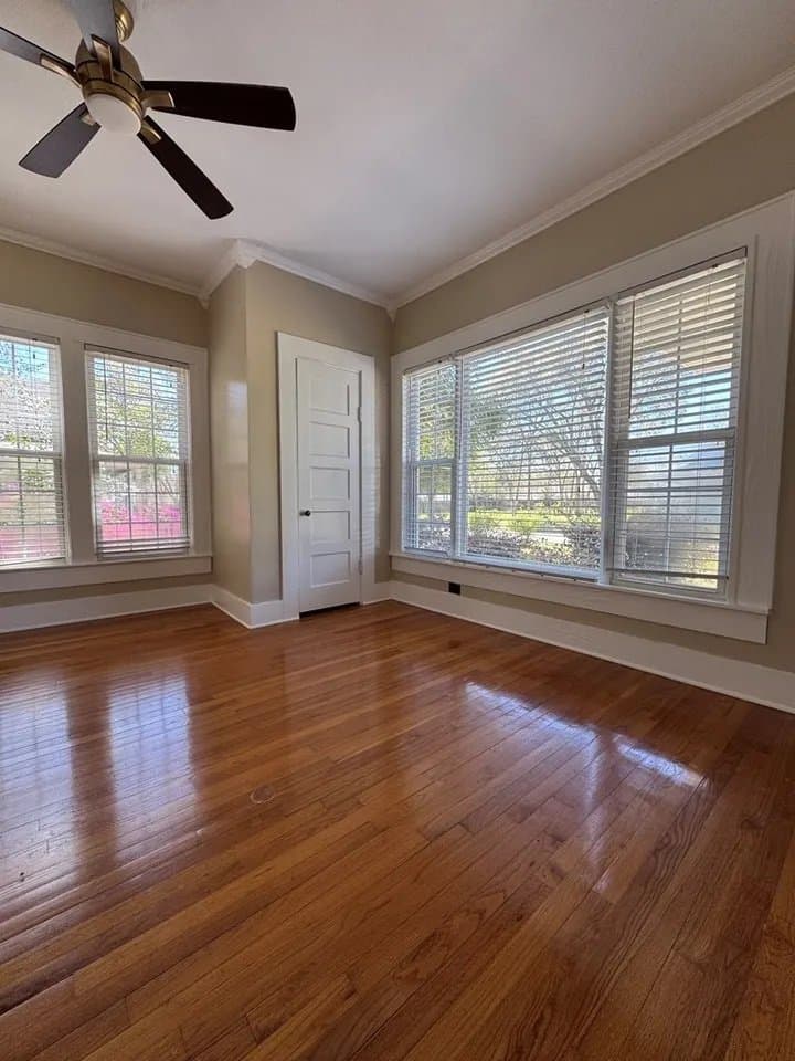 Headland House: 405 Cleveland St