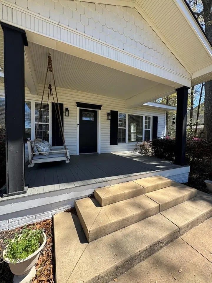 Headland House: 405 Cleveland St