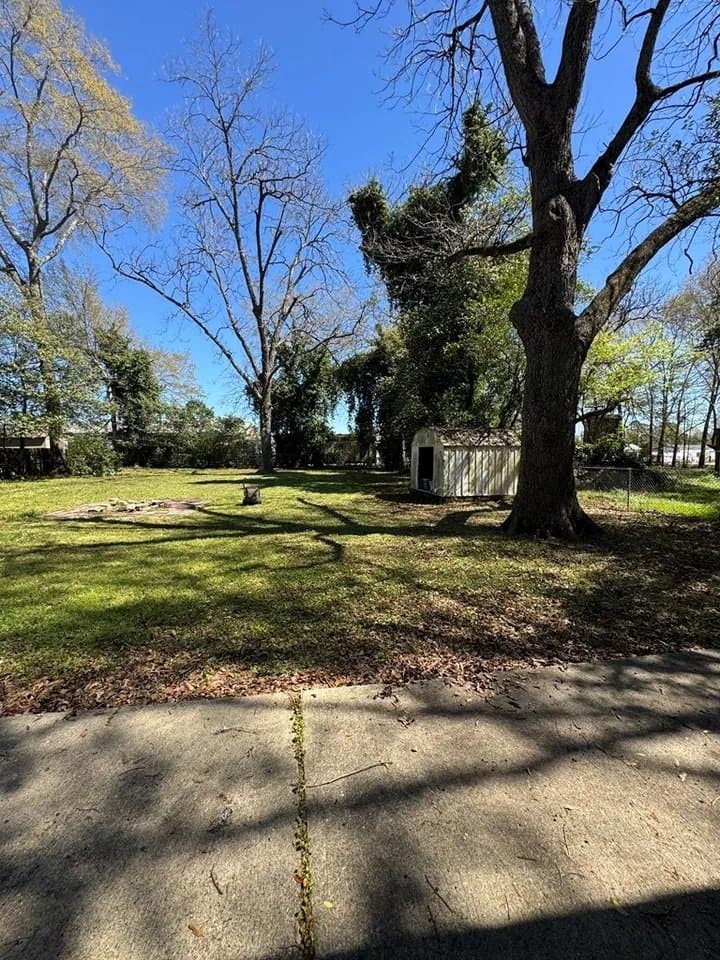 Headland House: 405 Cleveland St