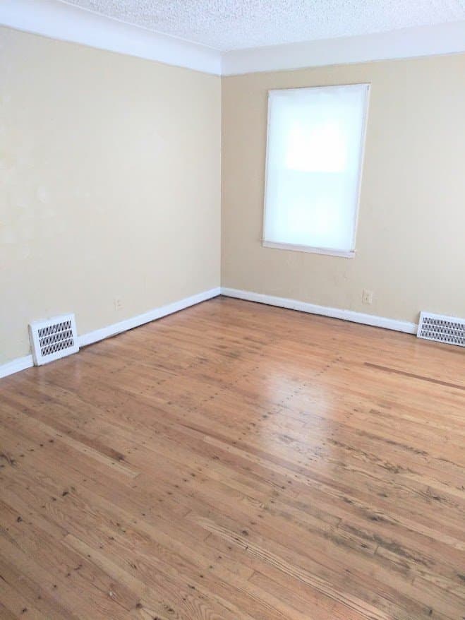 Detroit House: 18171 Fielding St