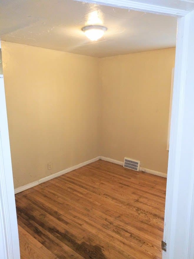 Detroit House: 18171 Fielding St
