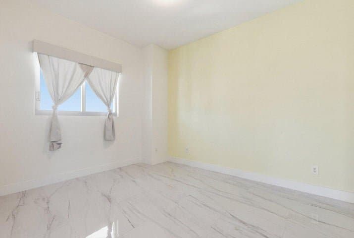 Miami Condo: 888 BISCAYNE Boulevard 4904