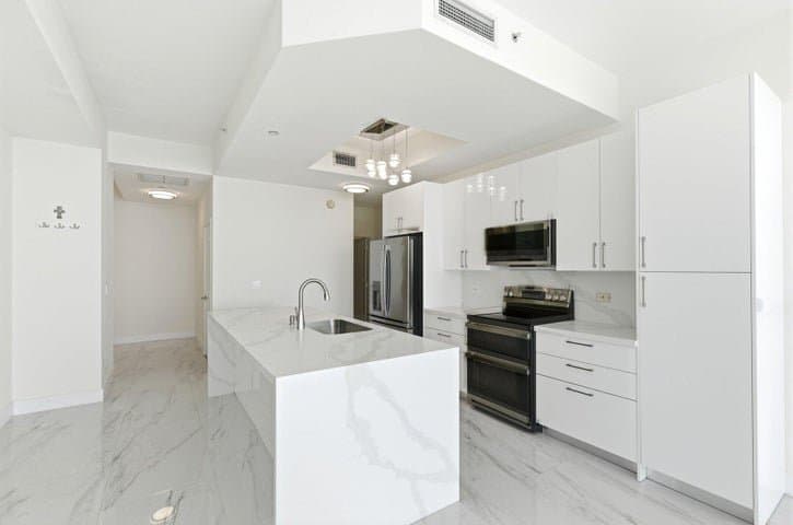 Miami Condo: 888 BISCAYNE Boulevard 4904