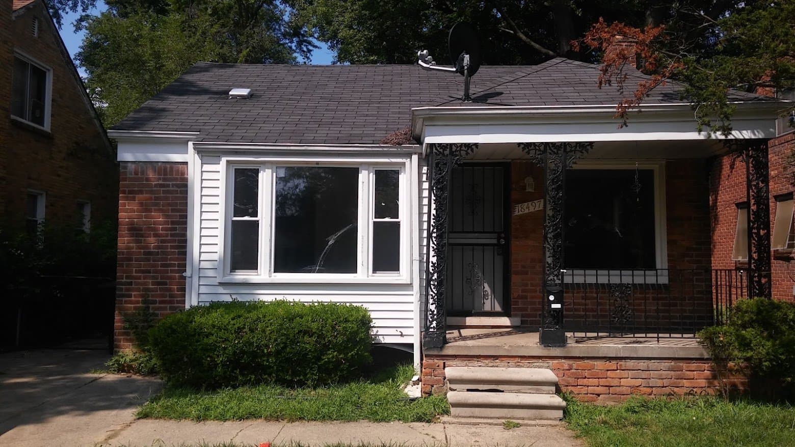 Detroit House: 18497 Westmoreland Rd