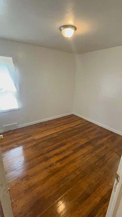 Detroit House: 18497 Westmoreland Rd