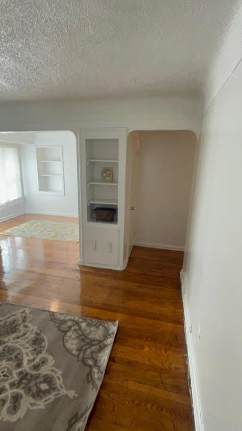 Detroit House: 18497 Westmoreland Rd