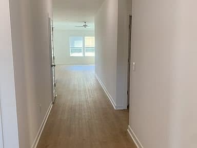 Springdale House: 1503 Ridgeview Dr