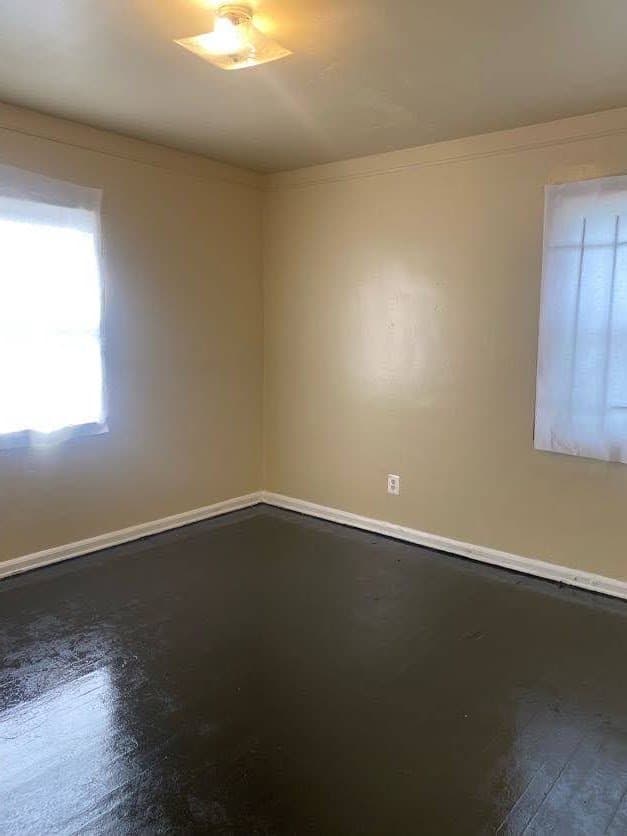 Detroit House: 15610 W Chicago St