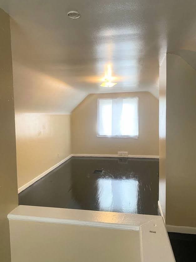 Detroit House: 15610 W Chicago St
