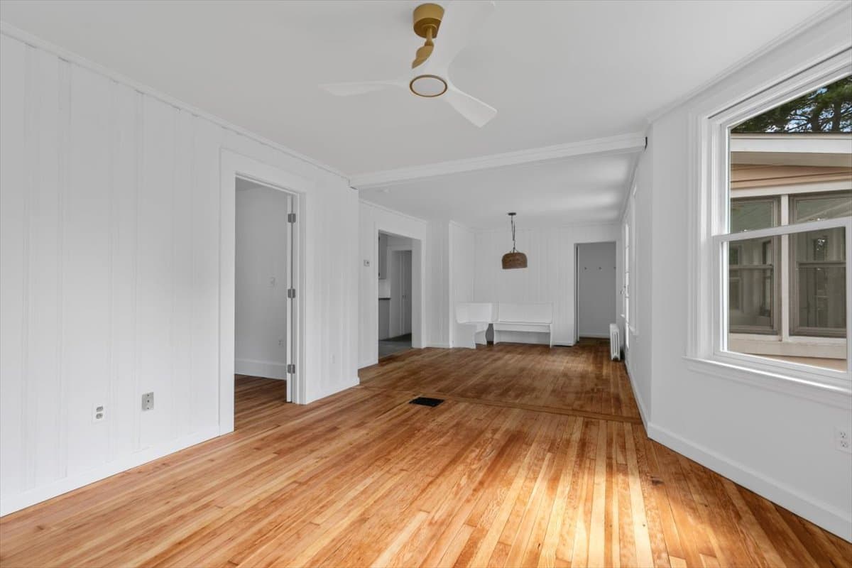 Trumbull House: 21 Green Street