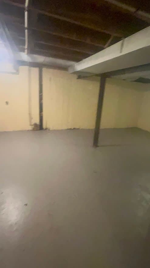 Highland Park House: 20495 Russell St