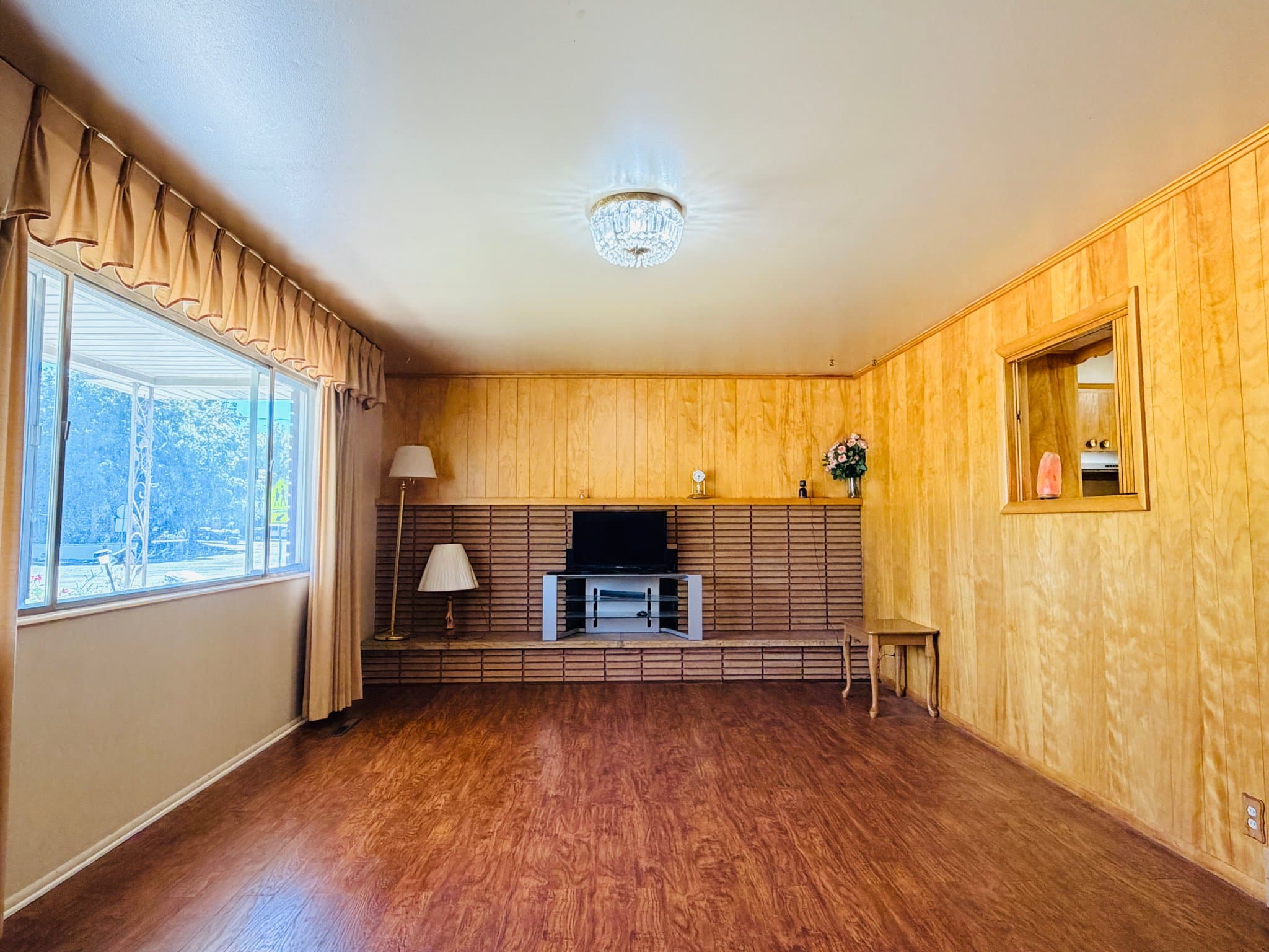 Logan House: 719 N 100 W