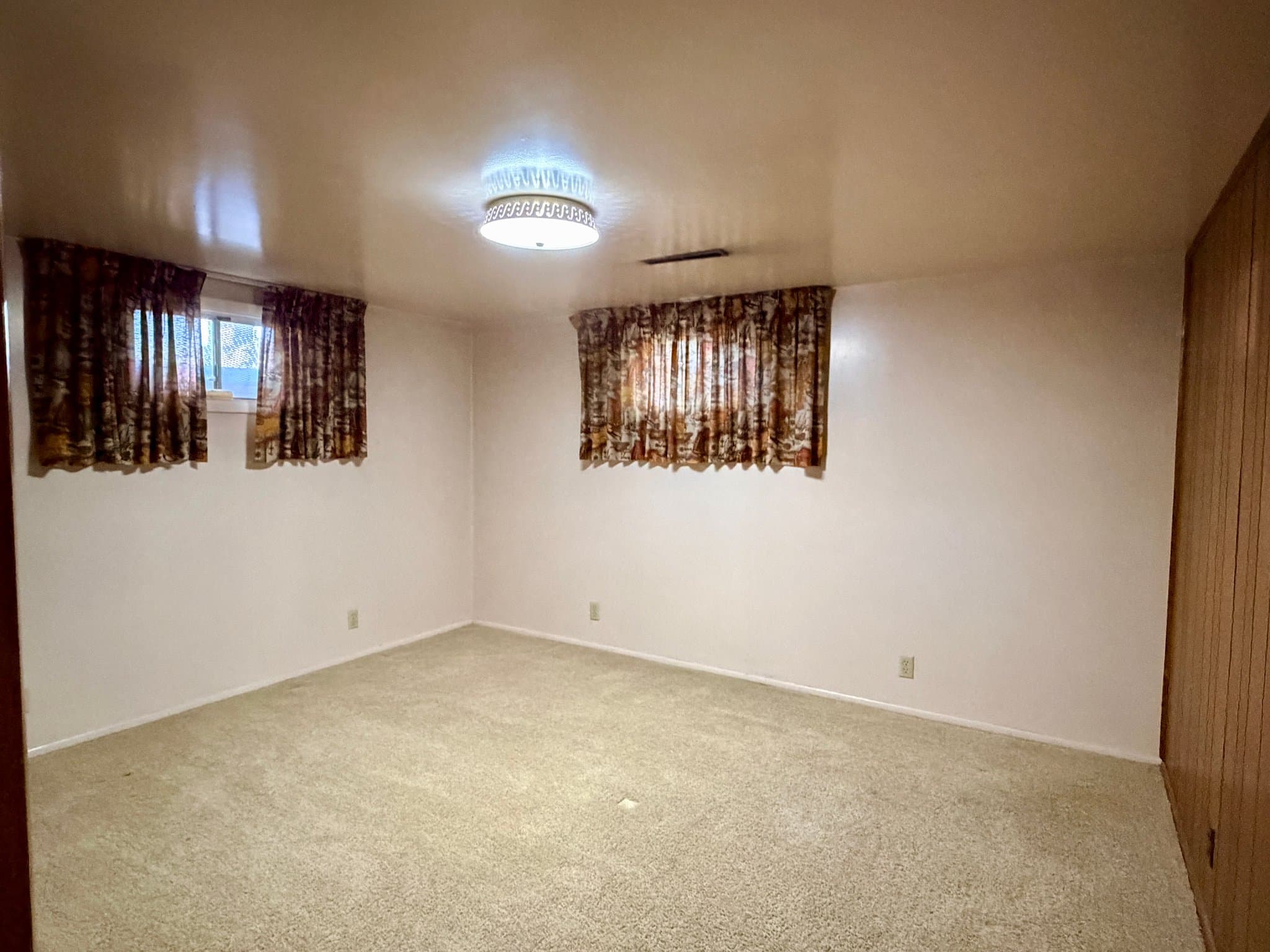 Logan House: 719 N 100 W
