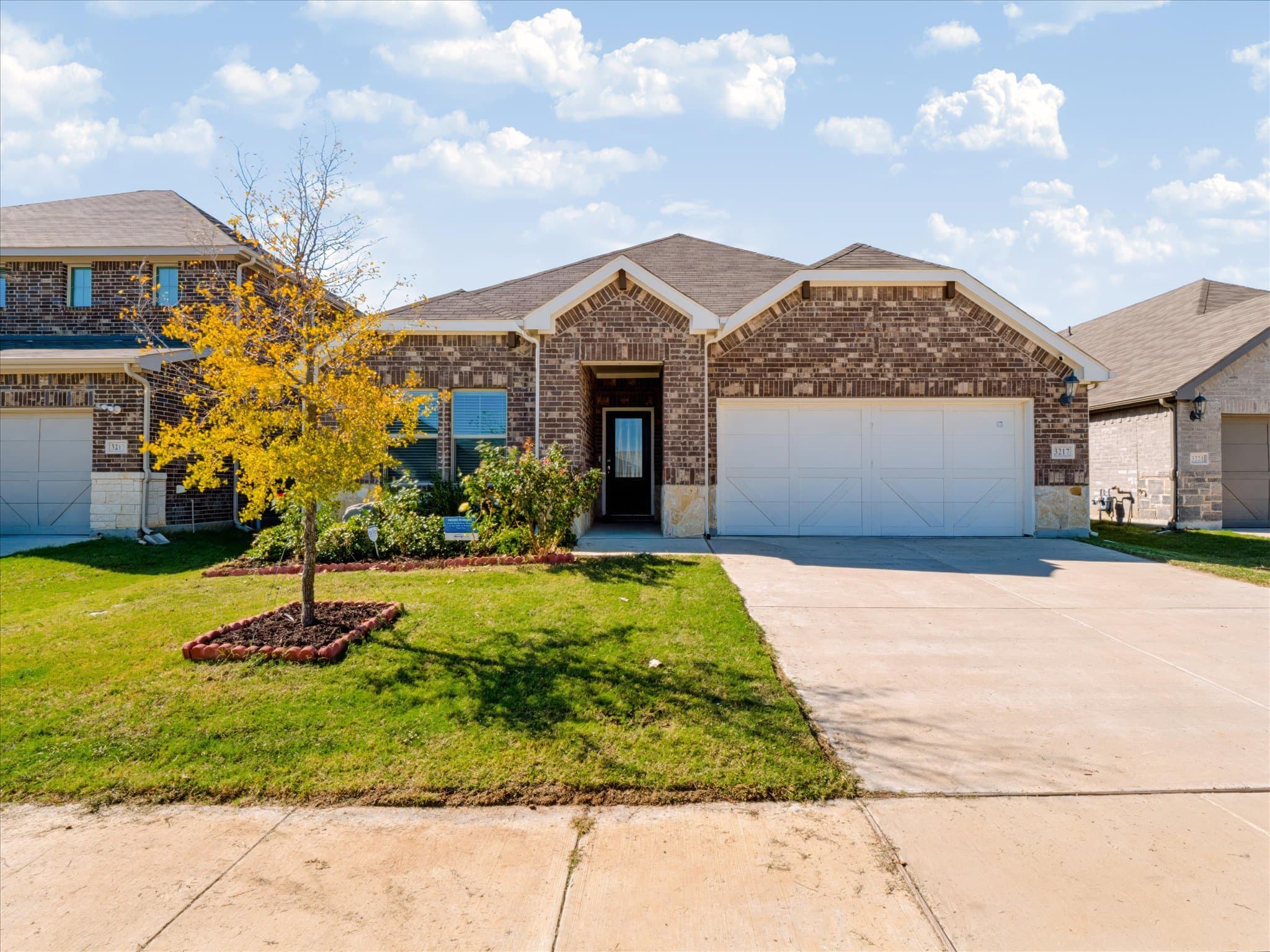 Denton House: 3217 Paruament Dr