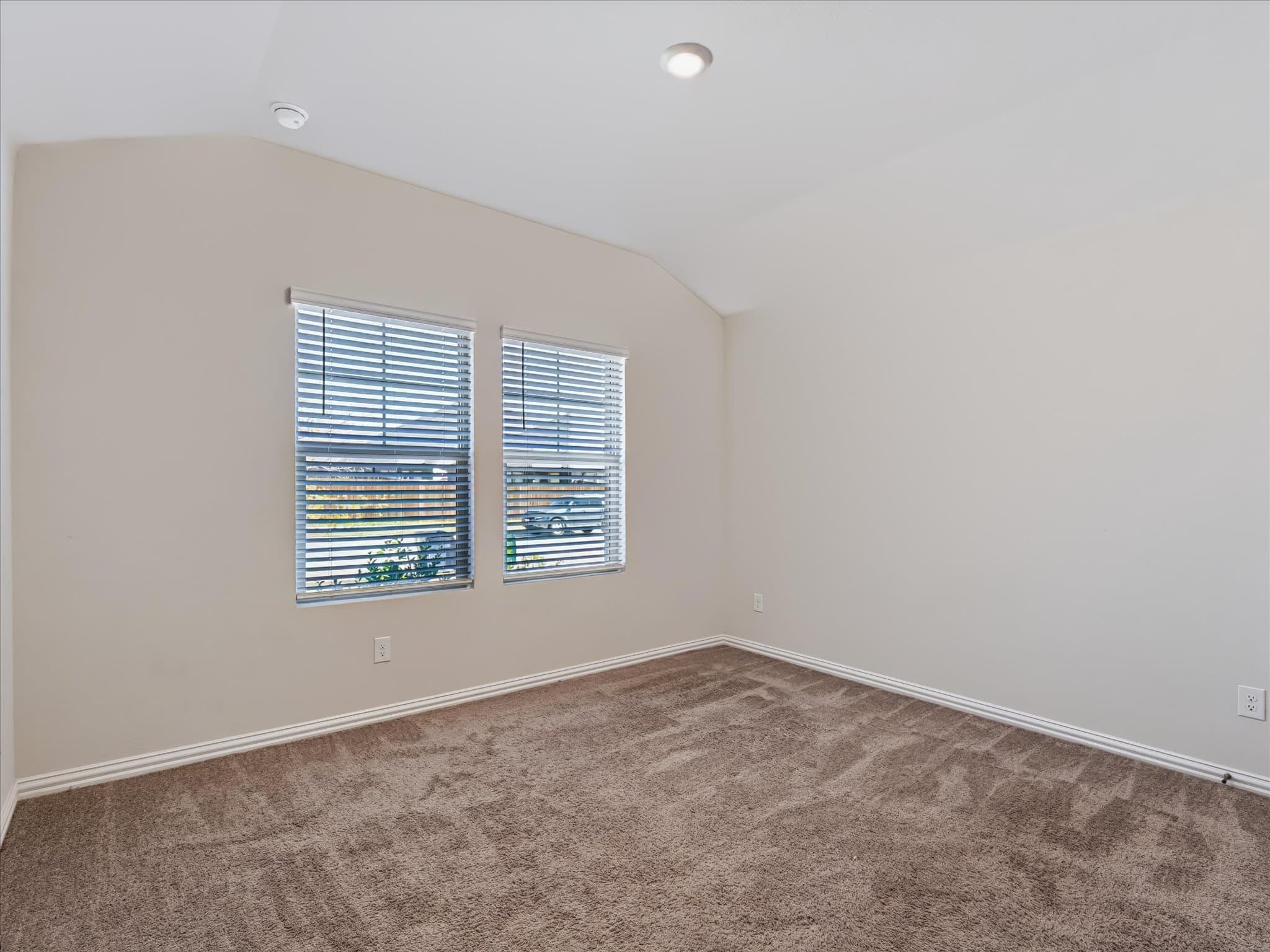 Denton House: 3217 Paruament Dr
