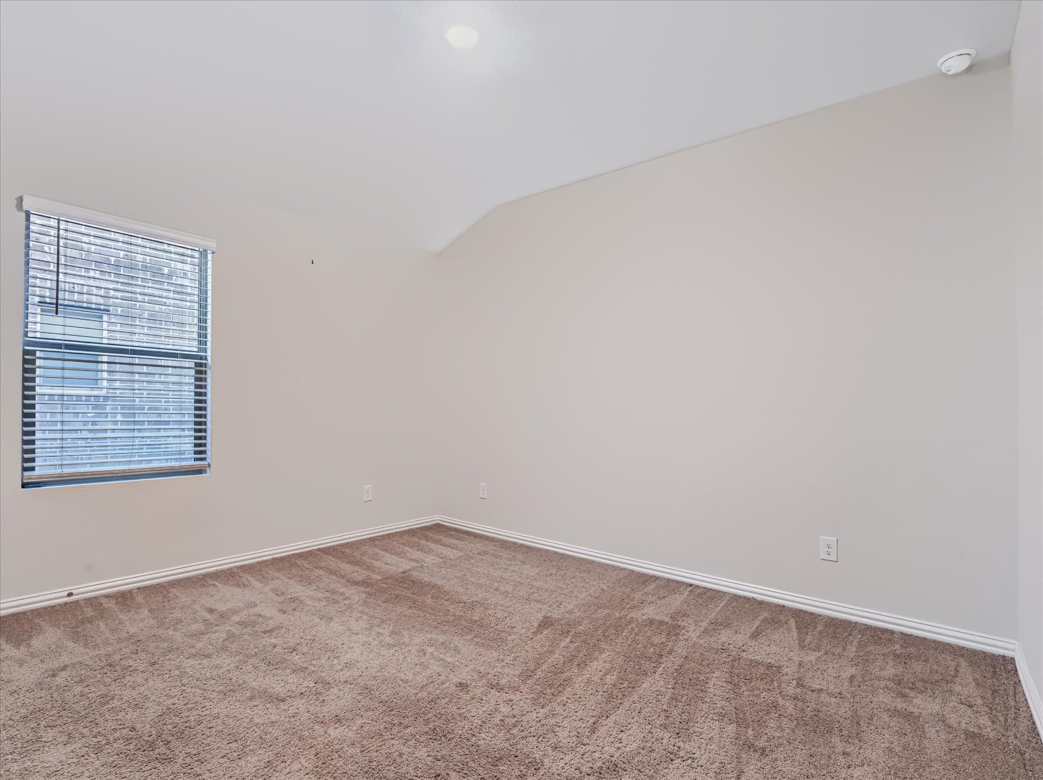 Denton House: 3217 Paruament Dr