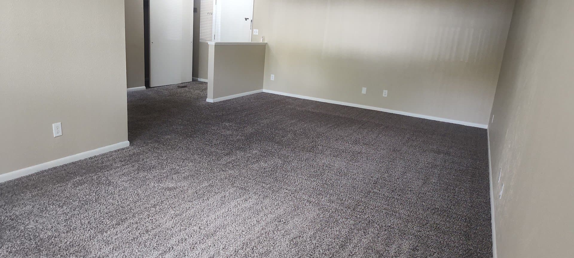 Longmont Apartment: 744 Baker St Apt 7