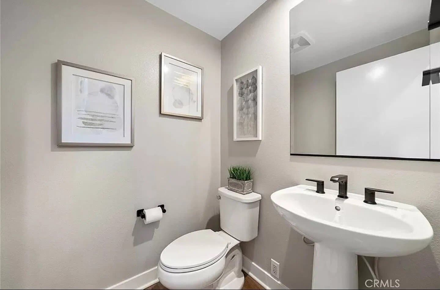 Anaheim House: 1311 W Cara Dr,