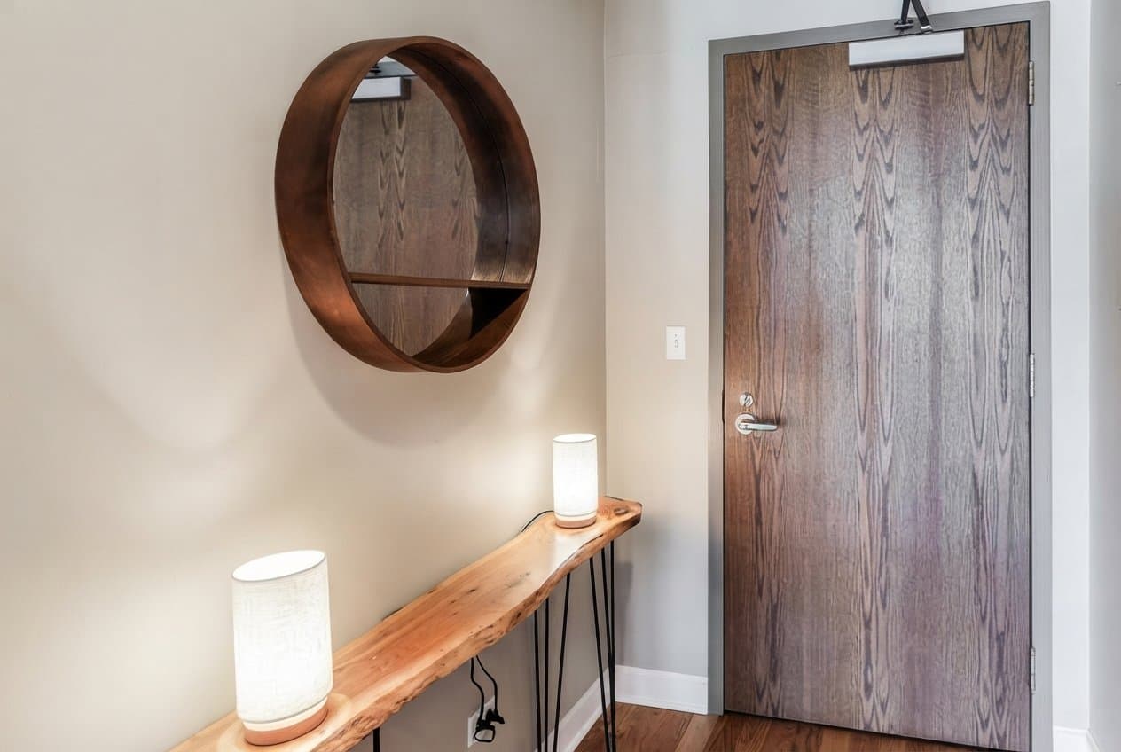 Chicago Single Room: 2 E Erie St