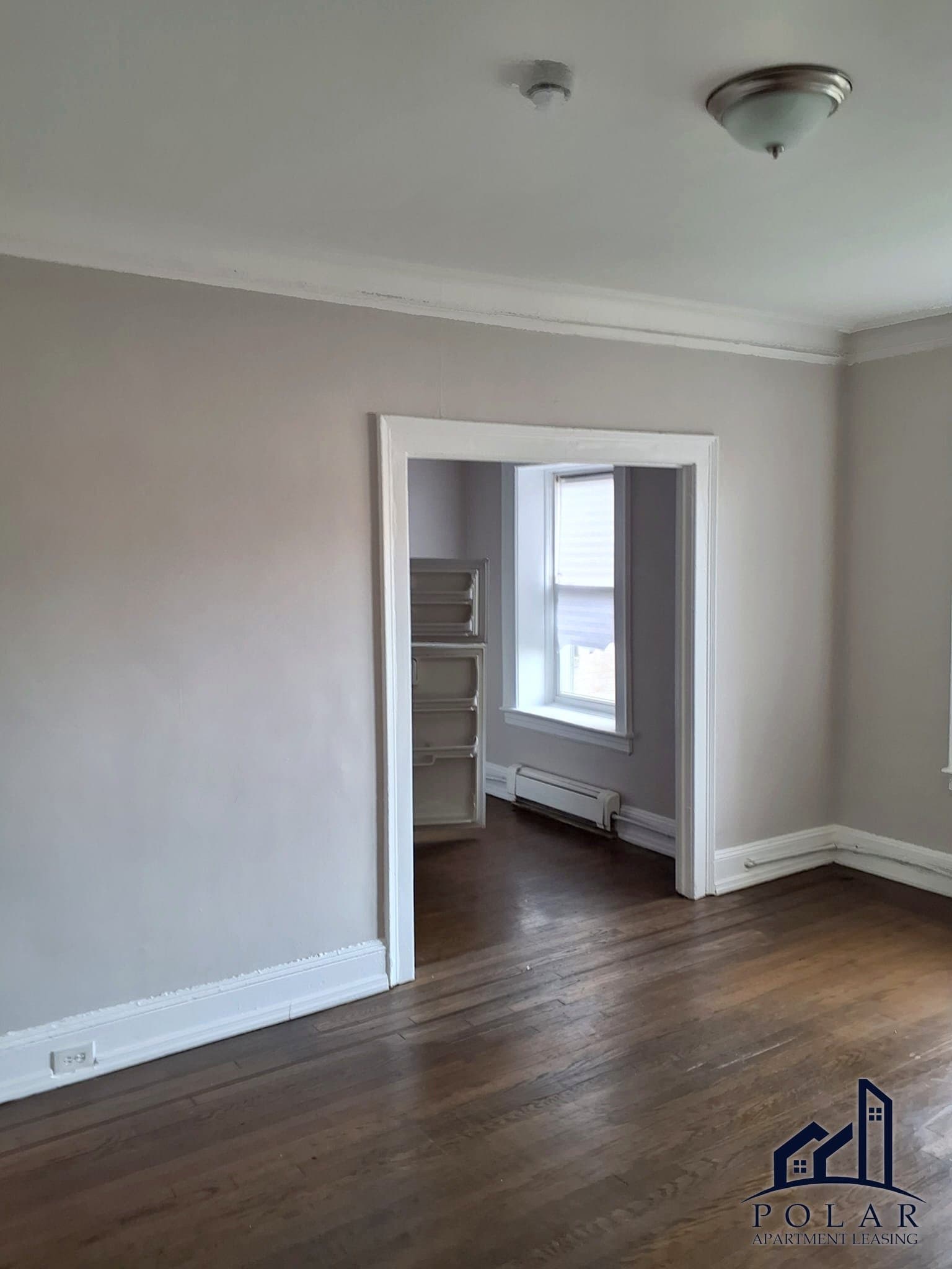 Elizabeth Apartment: 435 Westminster Ave
