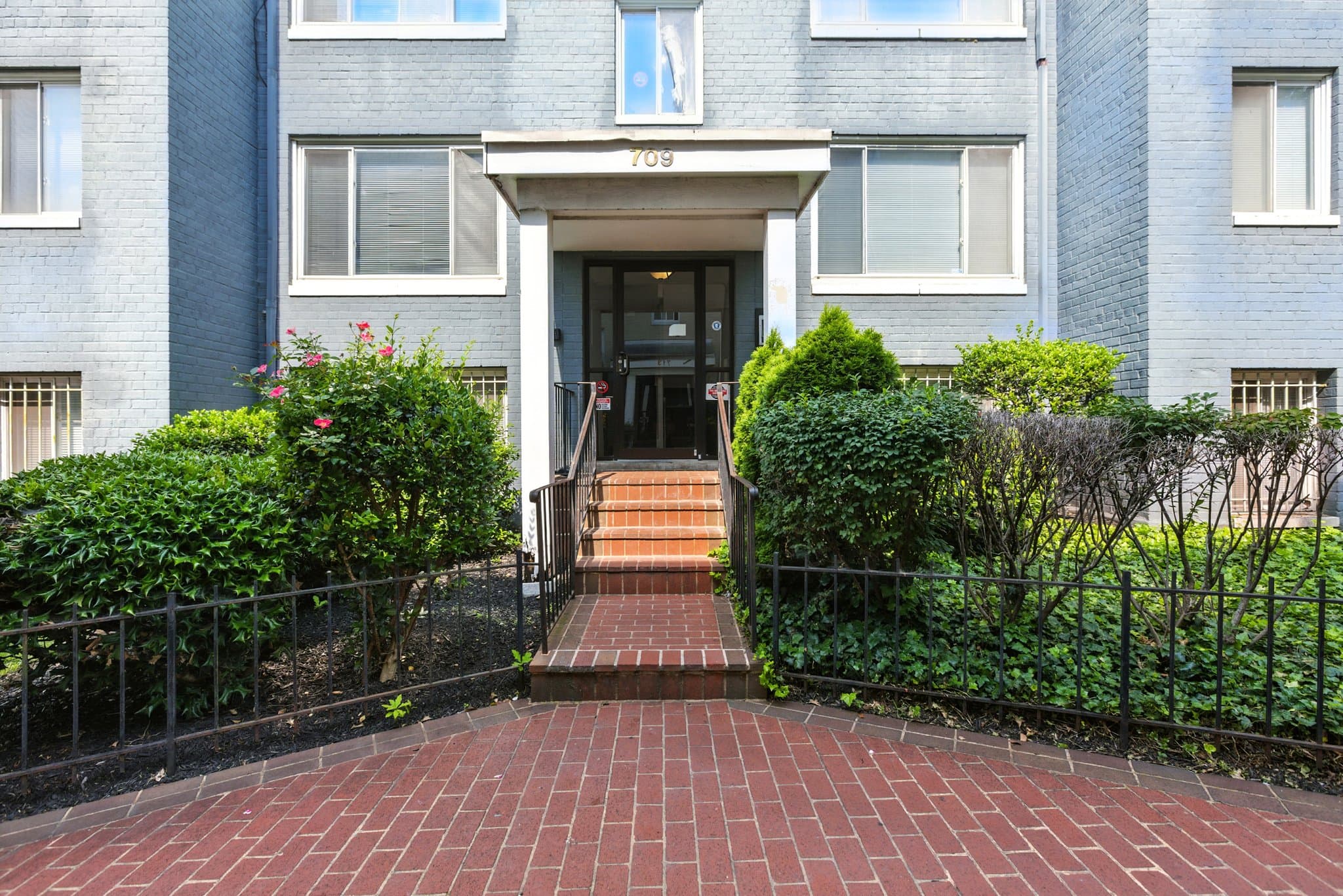 Washington Condo: 709 Brandywine St SE