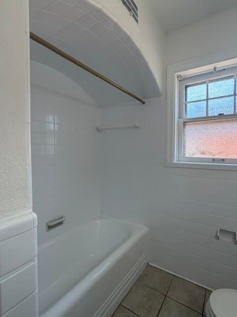 Saint Louis Multiplex: 7123 Tulane Ave