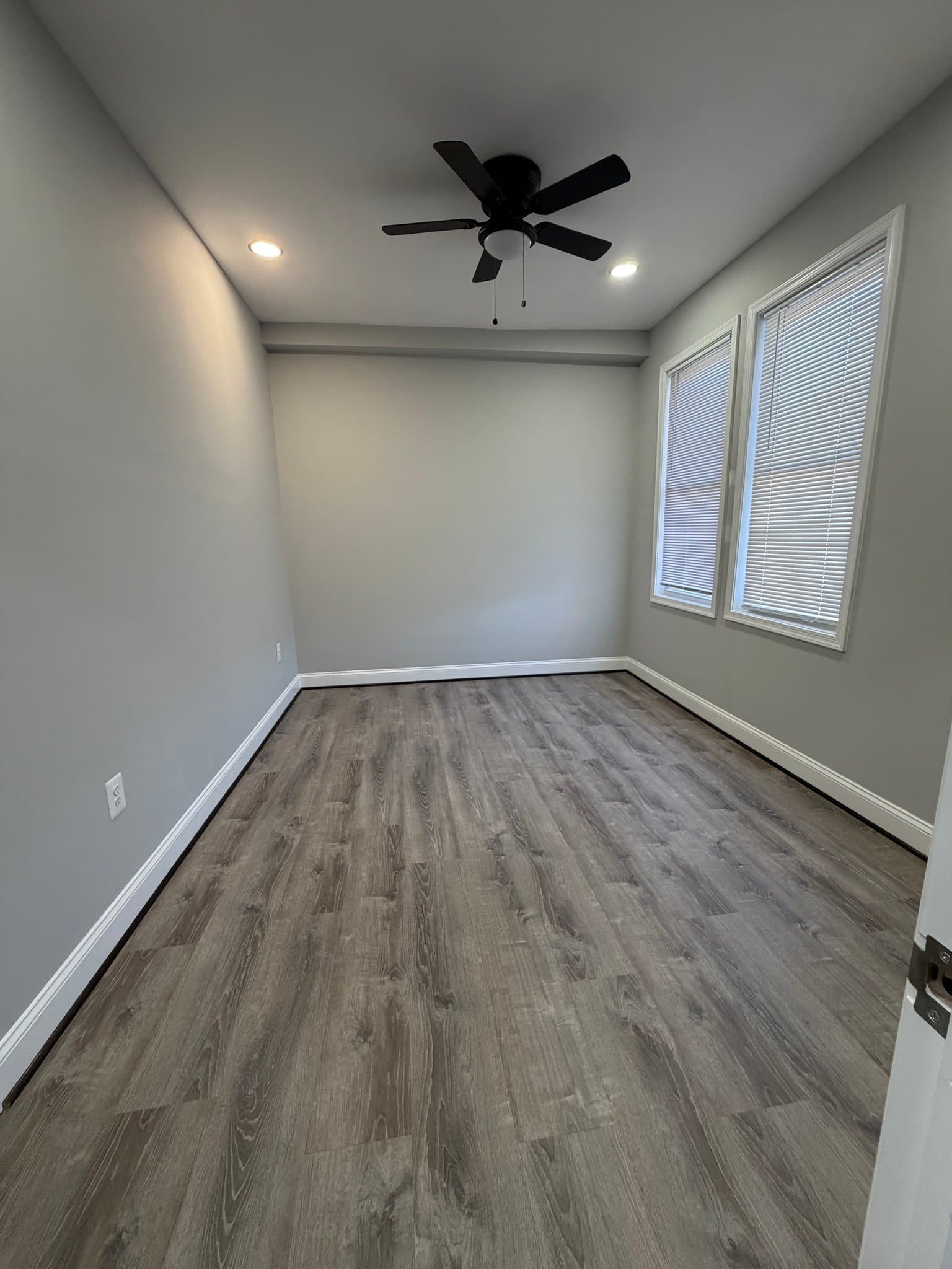 Baltimore Single Room: 1632 E 31st St