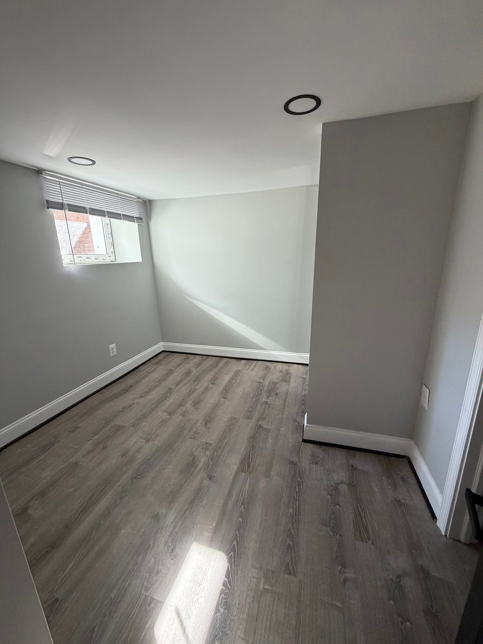 Baltimore Single Room: 1632 E 31st St