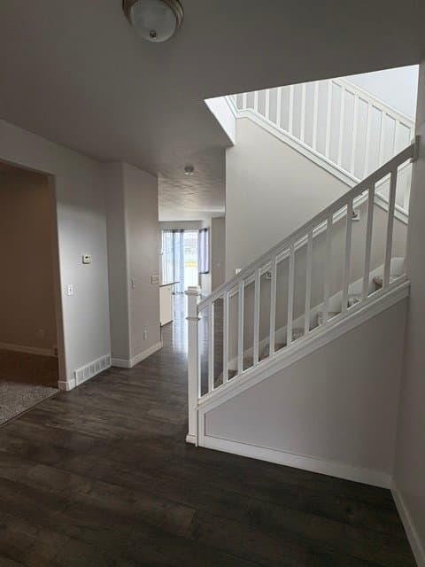 Bluffdale House: 993 W. Mckenna Rd