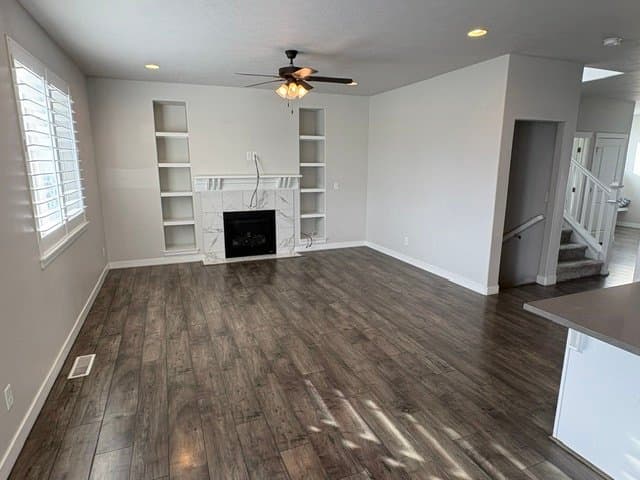 Bluffdale House: 993 W. Mckenna Rd