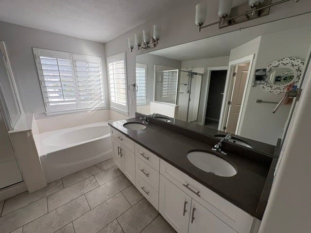Bluffdale House: 993 W. Mckenna Rd