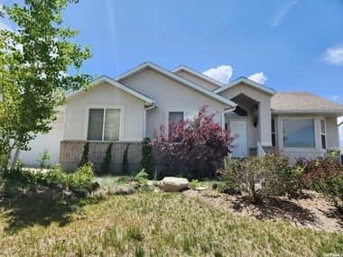 Tooele House: 213 Wagon Train Ct