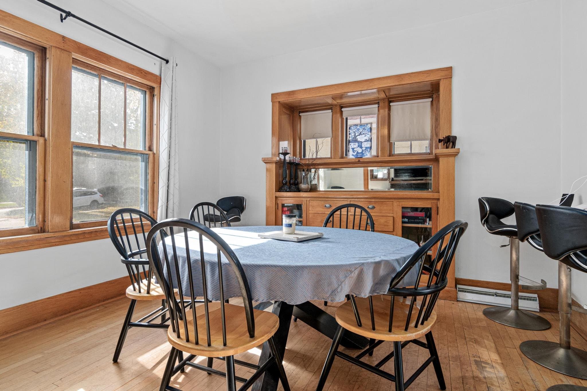 Minneapolis House: 18 West Rustic Lodge Avenue