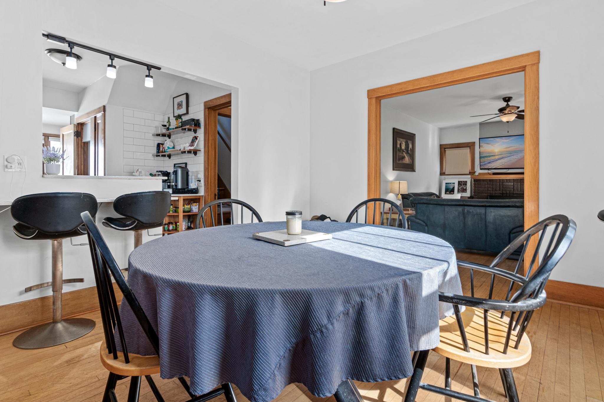 Minneapolis House: 18 West Rustic Lodge Avenue