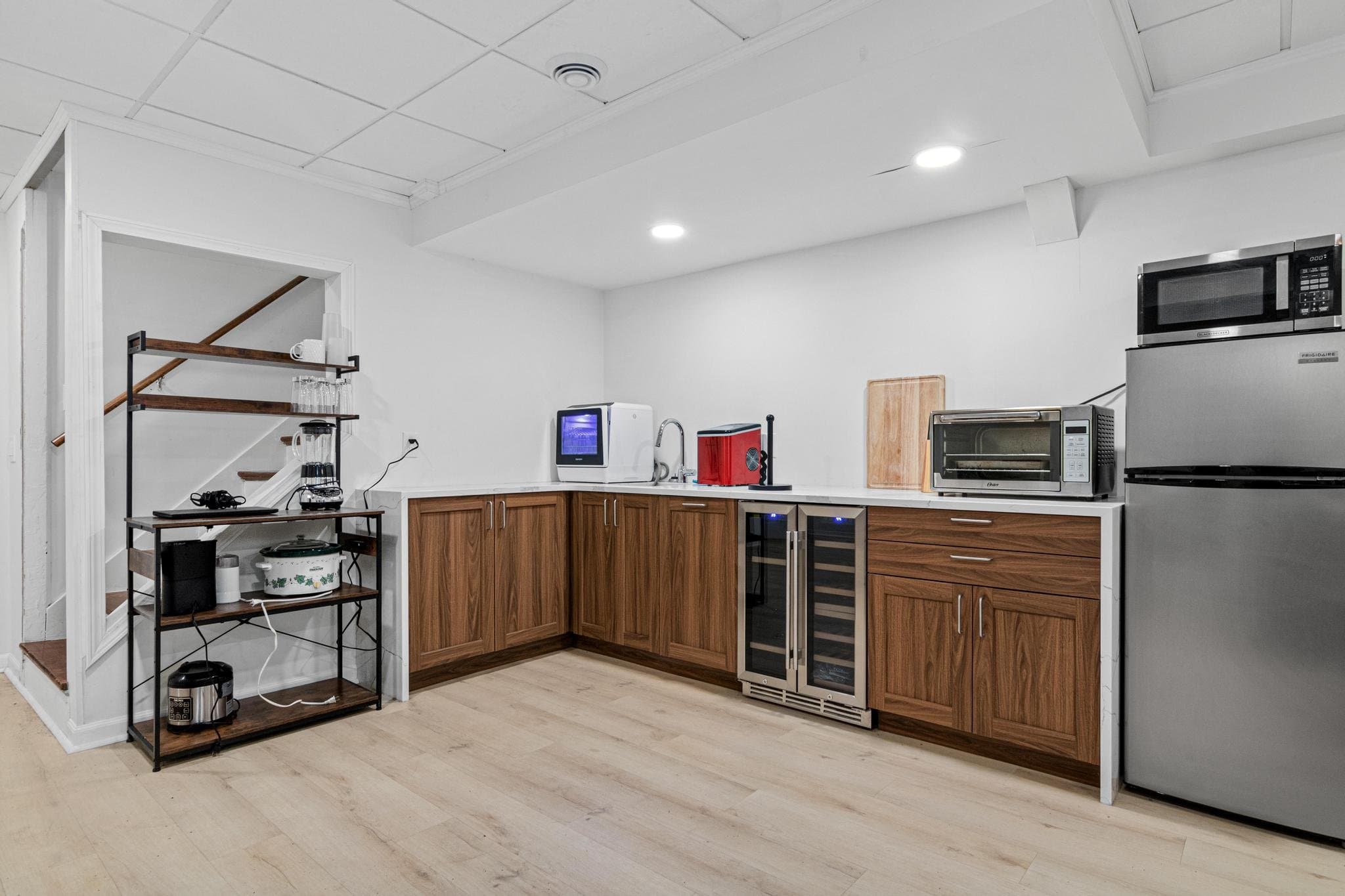 Minneapolis House: 18 West Rustic Lodge Avenue