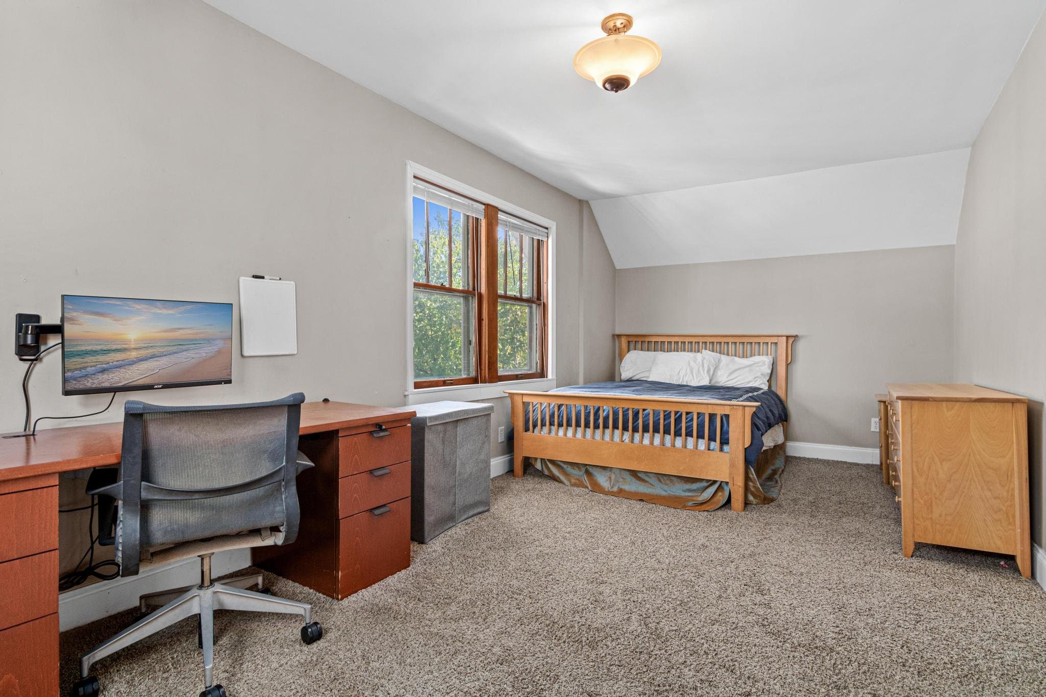 Minneapolis House: 18 West Rustic Lodge Avenue