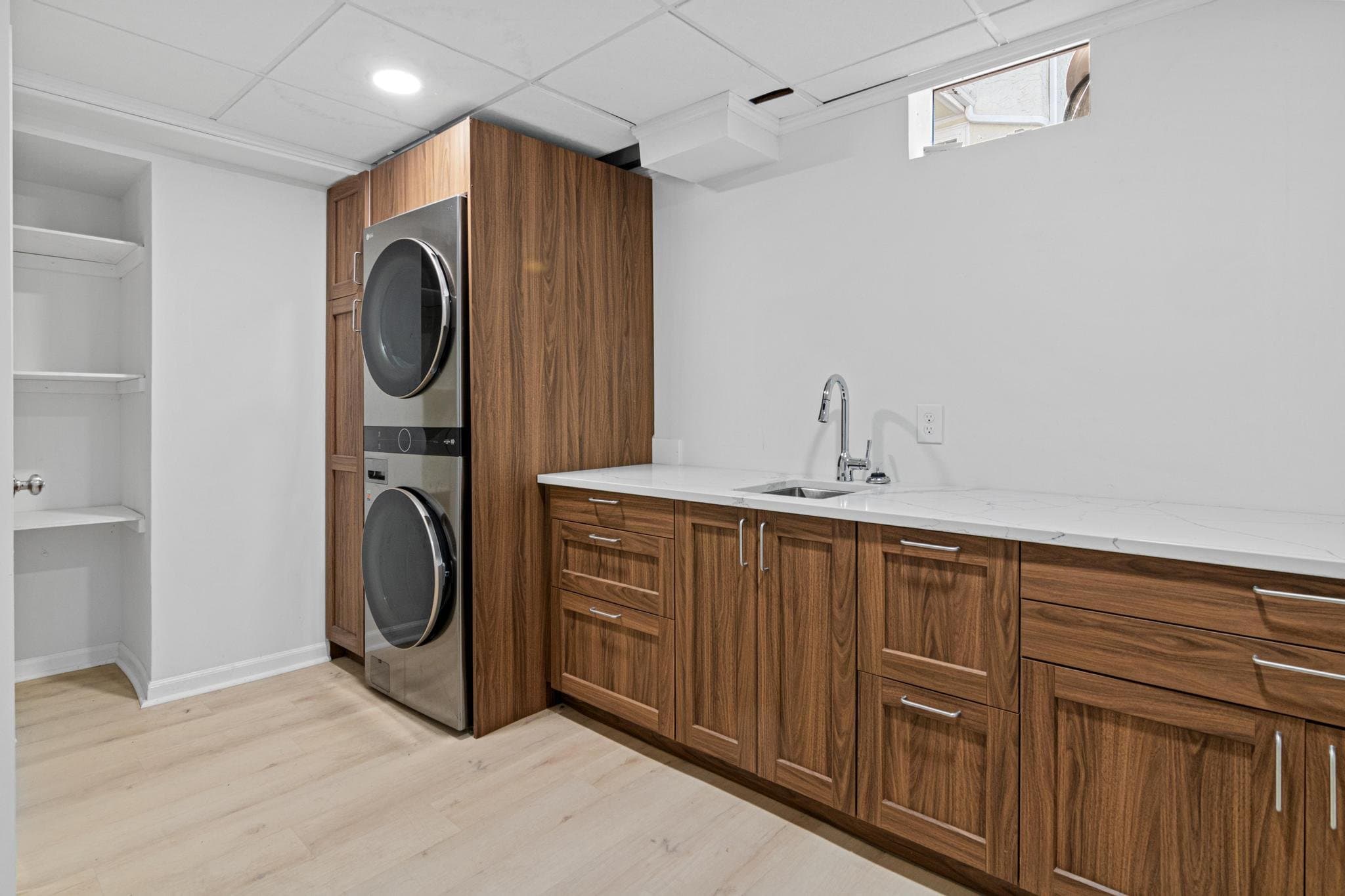 Minneapolis House: 18 West Rustic Lodge Avenue