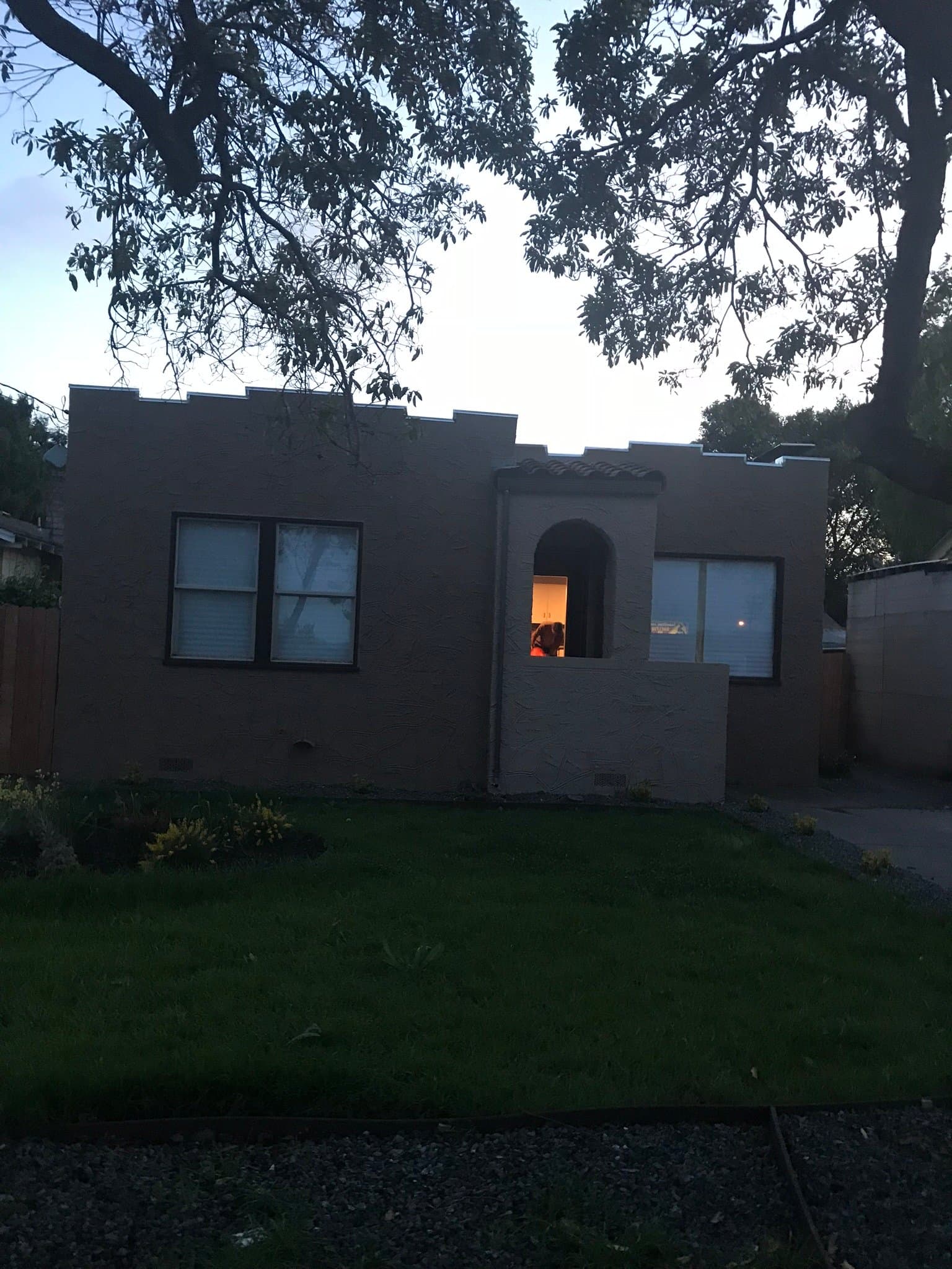 Vallejo House: 11 9th St