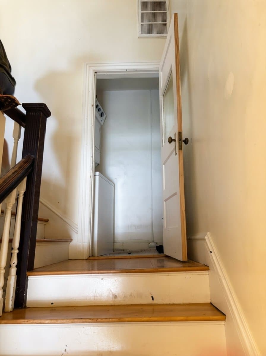 Brighton Apartment: 1516 Commonwealth Ave