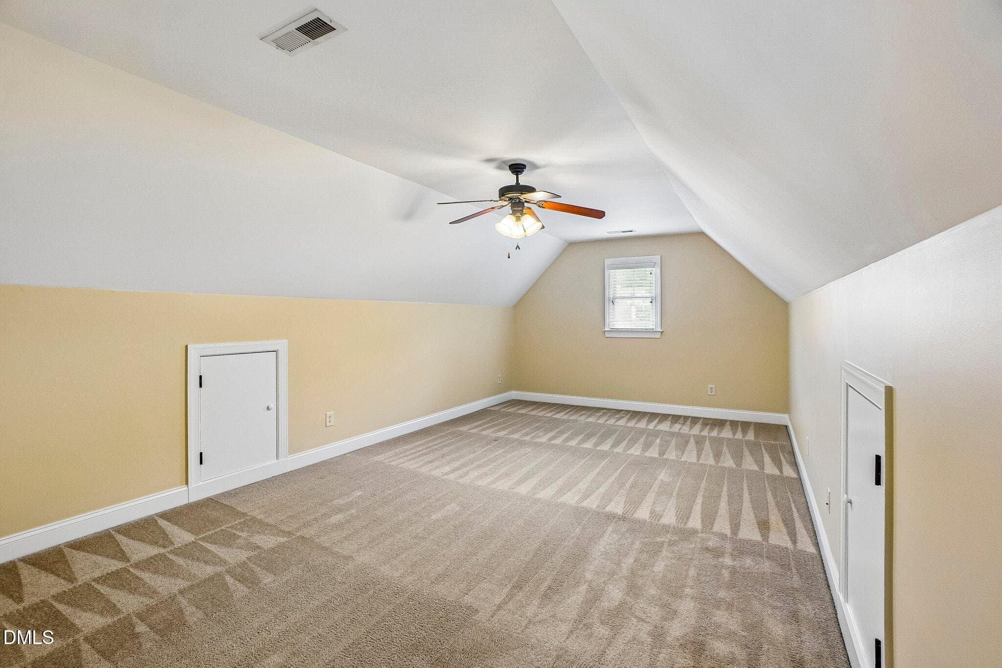Knightdale House: 1025 Princeton View Ln
