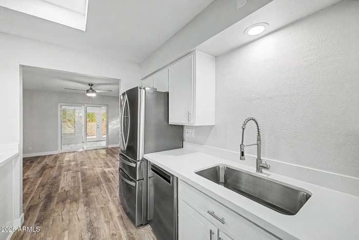 Mesa House: 4143 E Crescent Ave