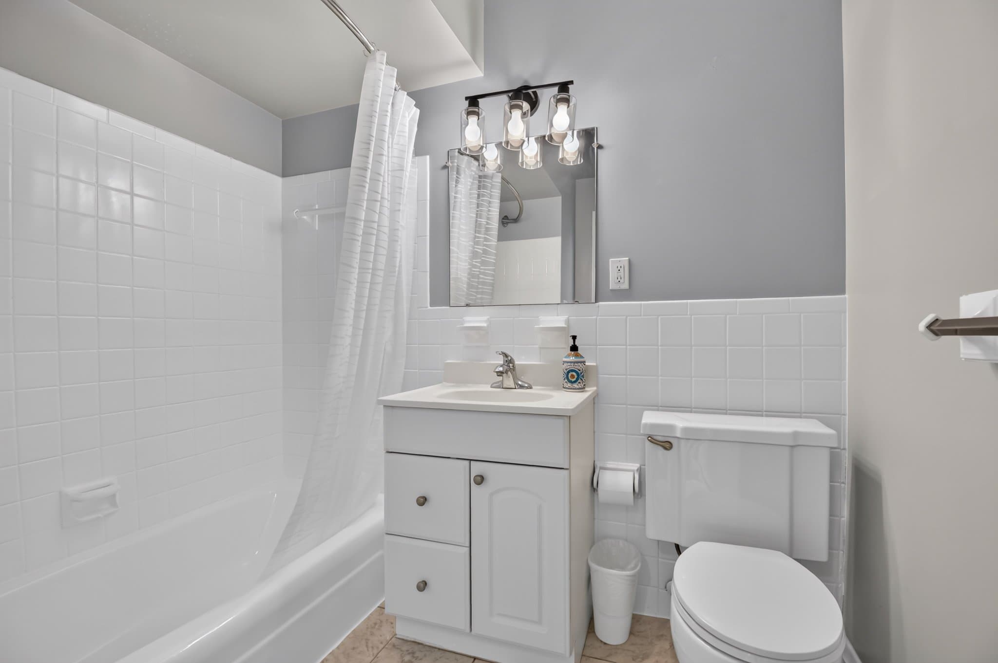 Washington Single Room: 623 I St SW