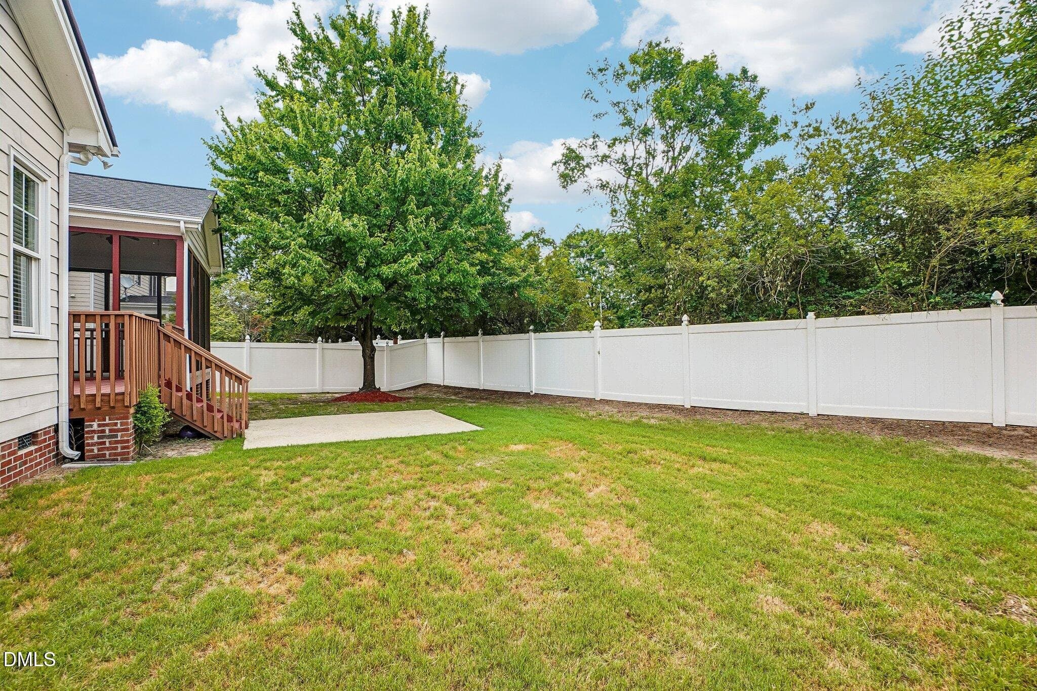 Knightdale House: 1025 Princeton View Ln