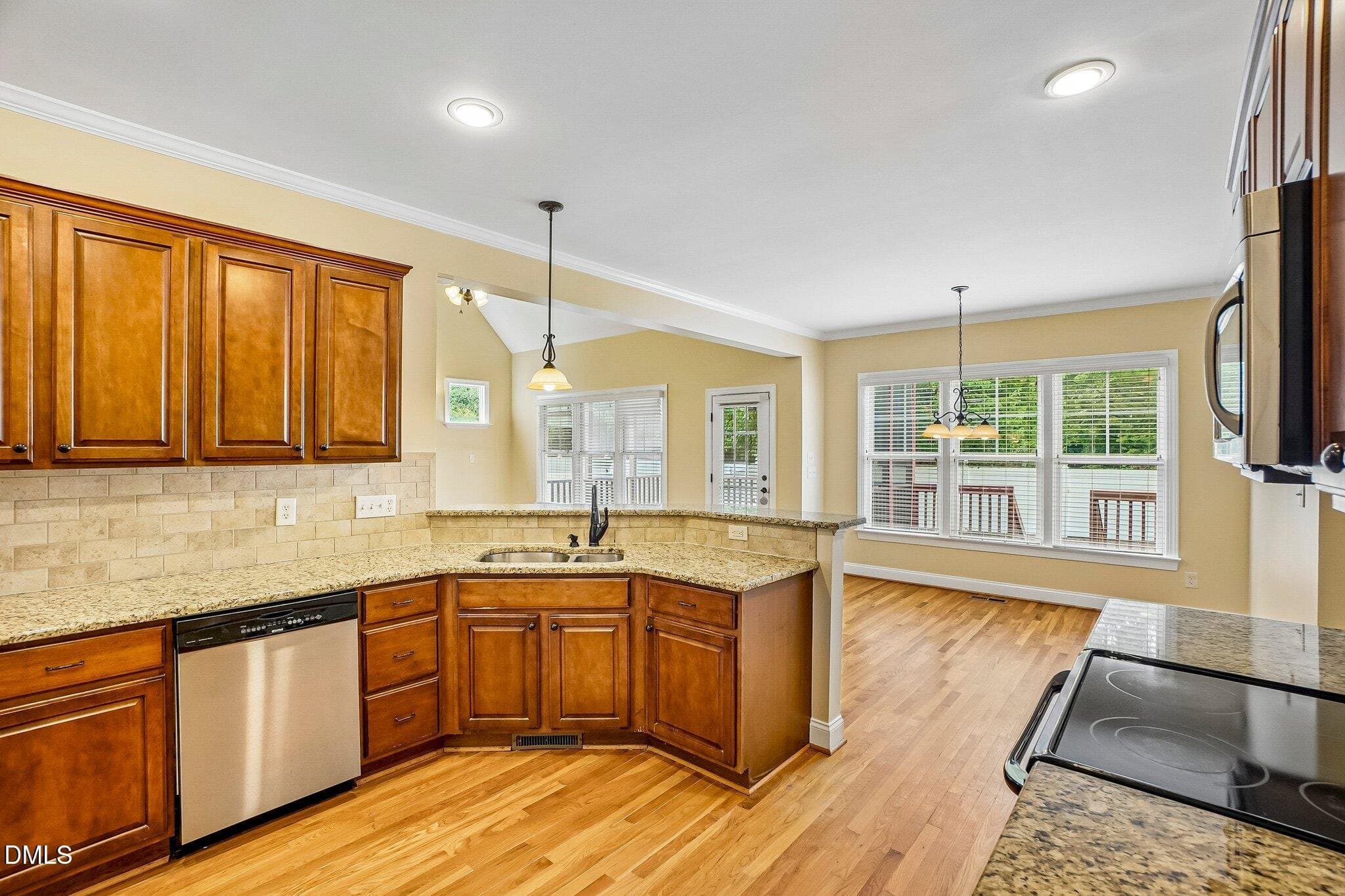 Knightdale House: 1025 Princeton View Ln