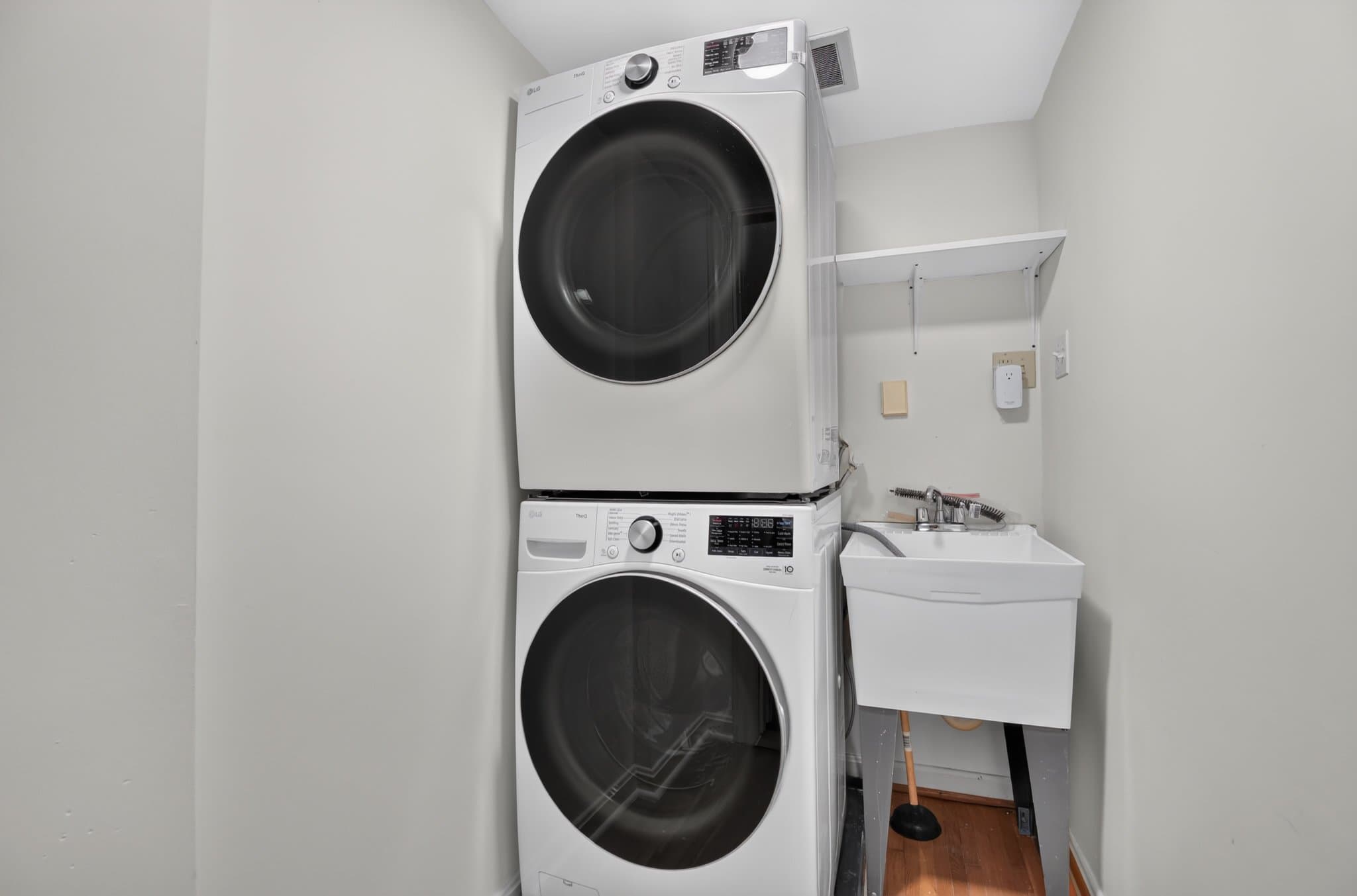 Washington Single Room: 623 I St SW