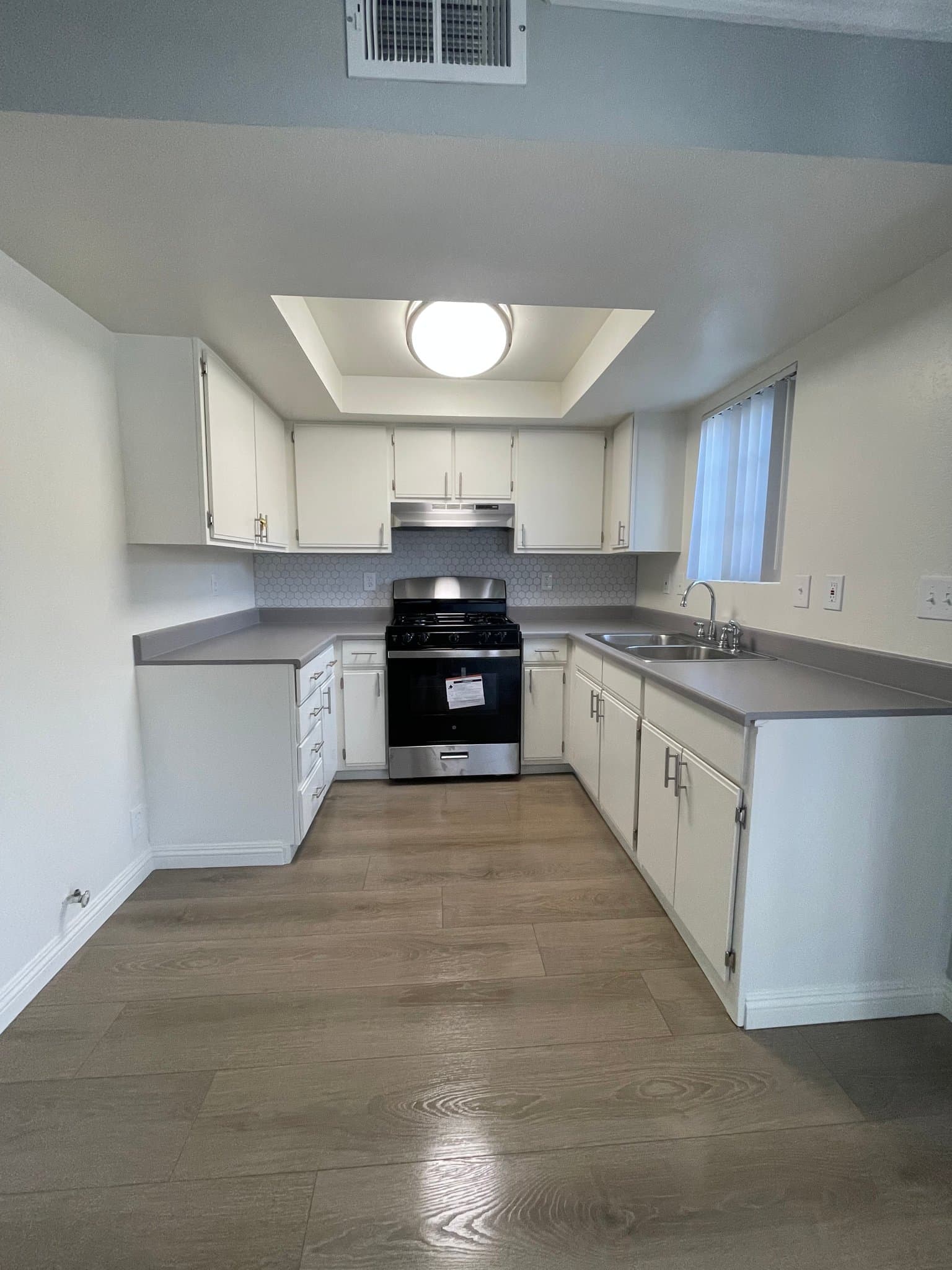 Canyon Country Apartment: 17706 Scherzinger Lane